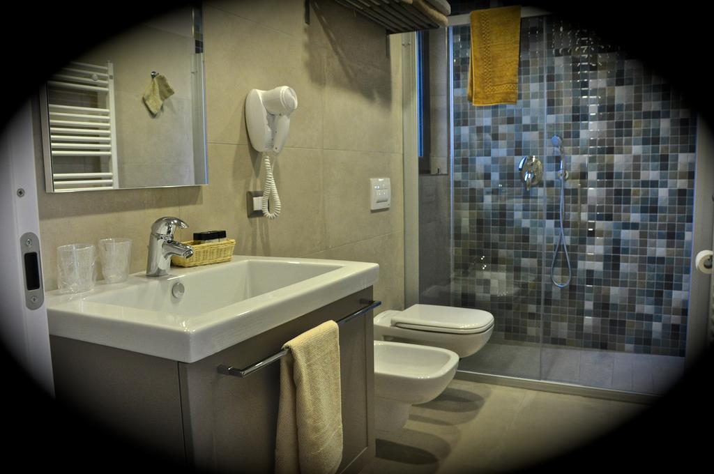 Albavilla Heidi Bed And Breakfast الغرفة الصورة